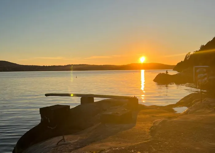 Villaer Med 4 Soverom, Sjøutsikt Og Hage Ved Lokal Badestrand Bergen